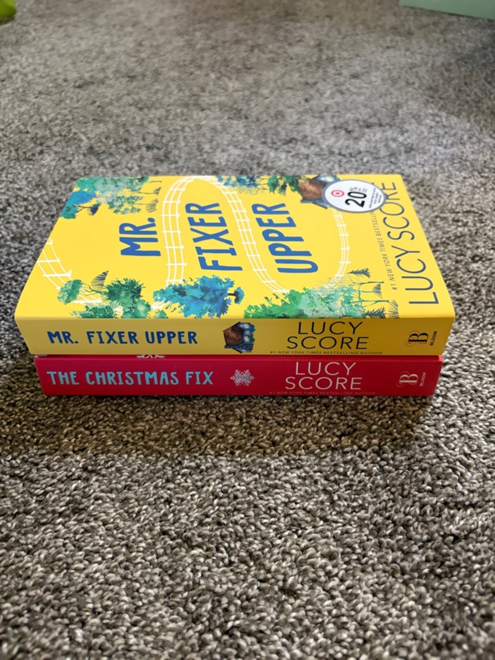 Mr. Fixer Upper & The Christmas Fix by Lucy Score